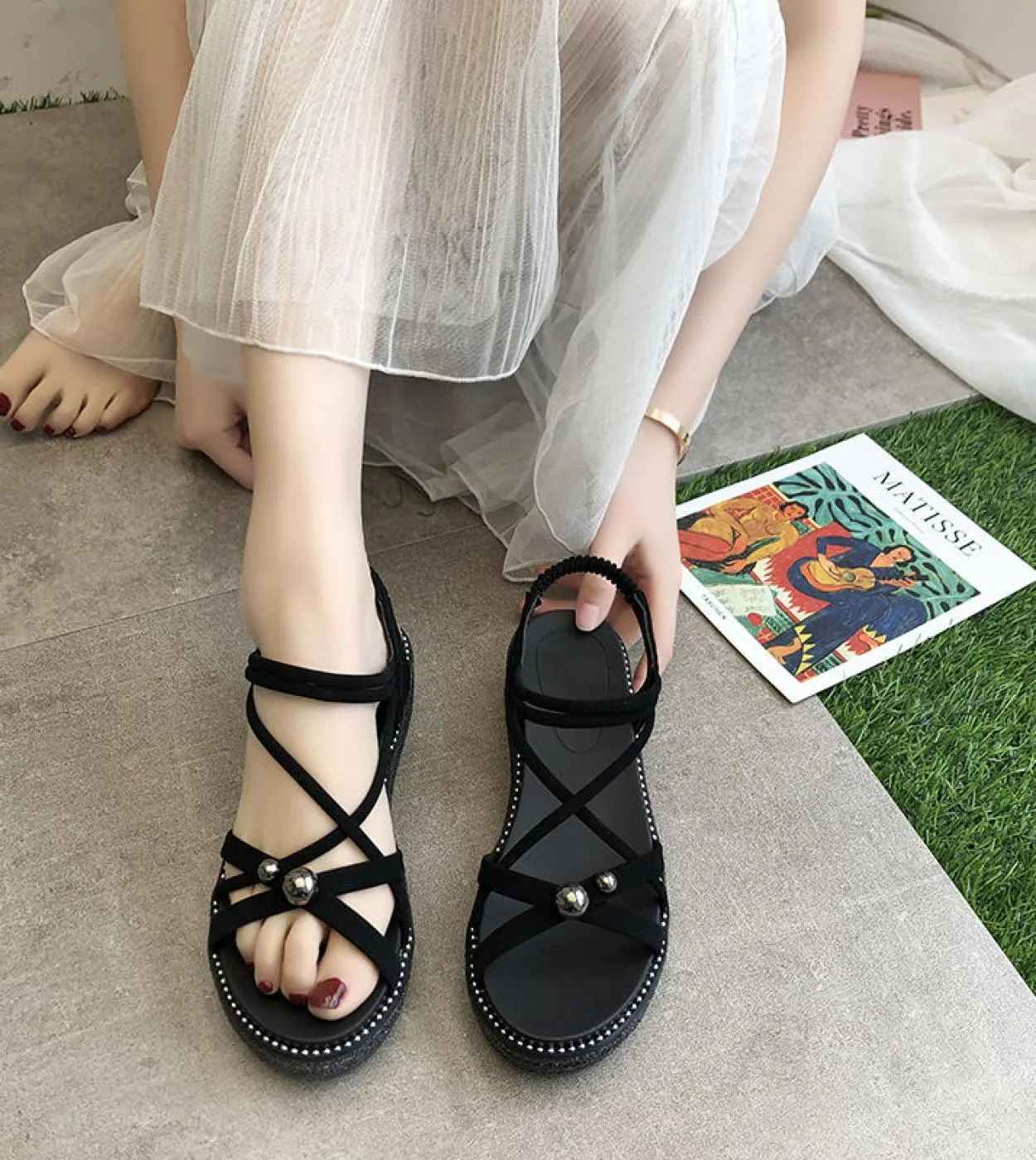 2022 Sandali con zeppa bohémien Scarpe con tacco da donna comode Scarpe da donna estive da spiaggia di grandi dimensioni Gladiat