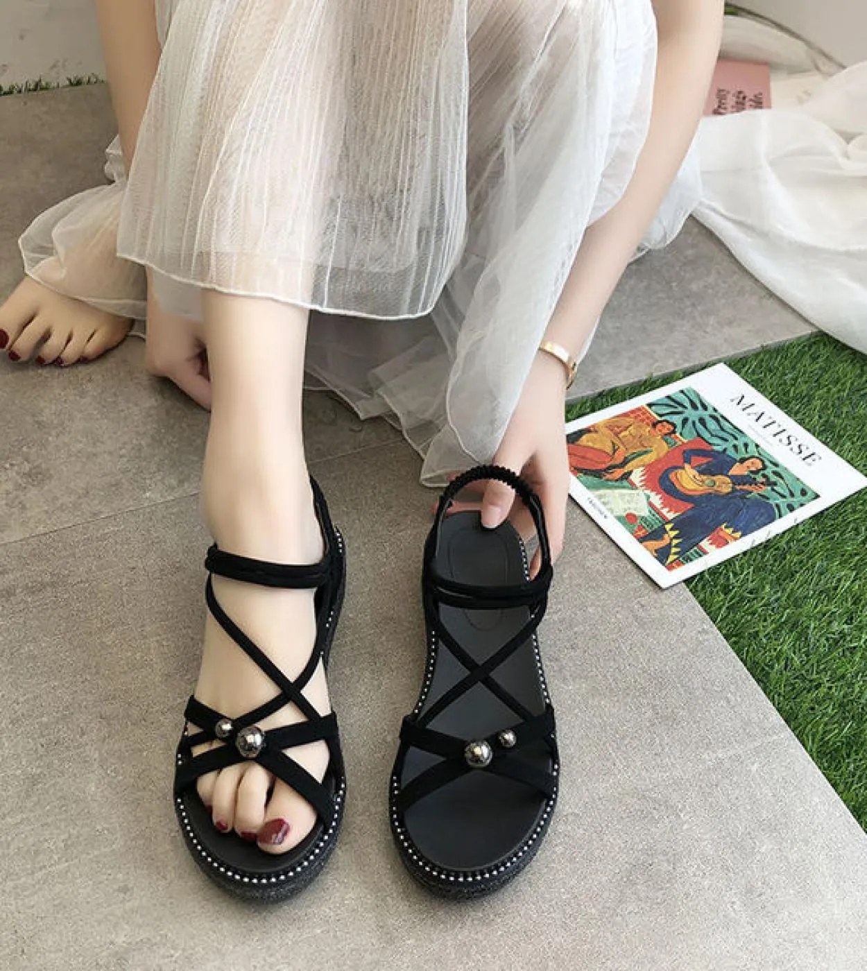 2022 Sandali con zeppa bohémien Scarpe con tacco da donna comode Scarpe da donna estive da spiaggia di grandi dimensioni Gladiat