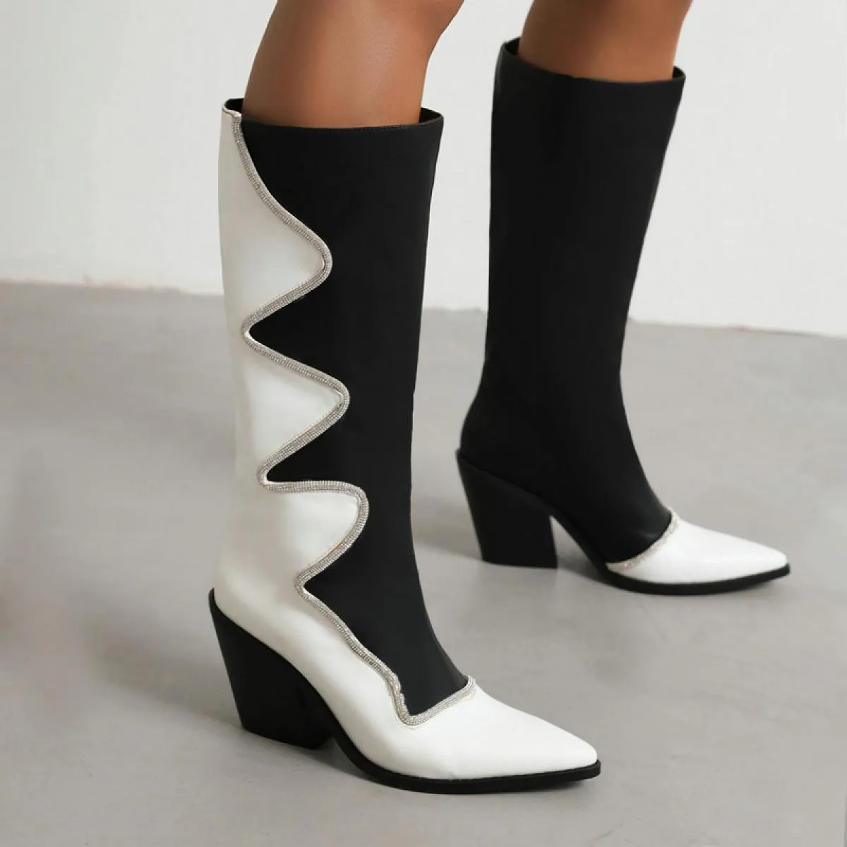 2024 Nuovi Colori Misti Donne Stivali Al Ginocchio Abito Da Ufficio Signore Flock Spessi Tacchi Alti Scarpe A Punta Donna Classi