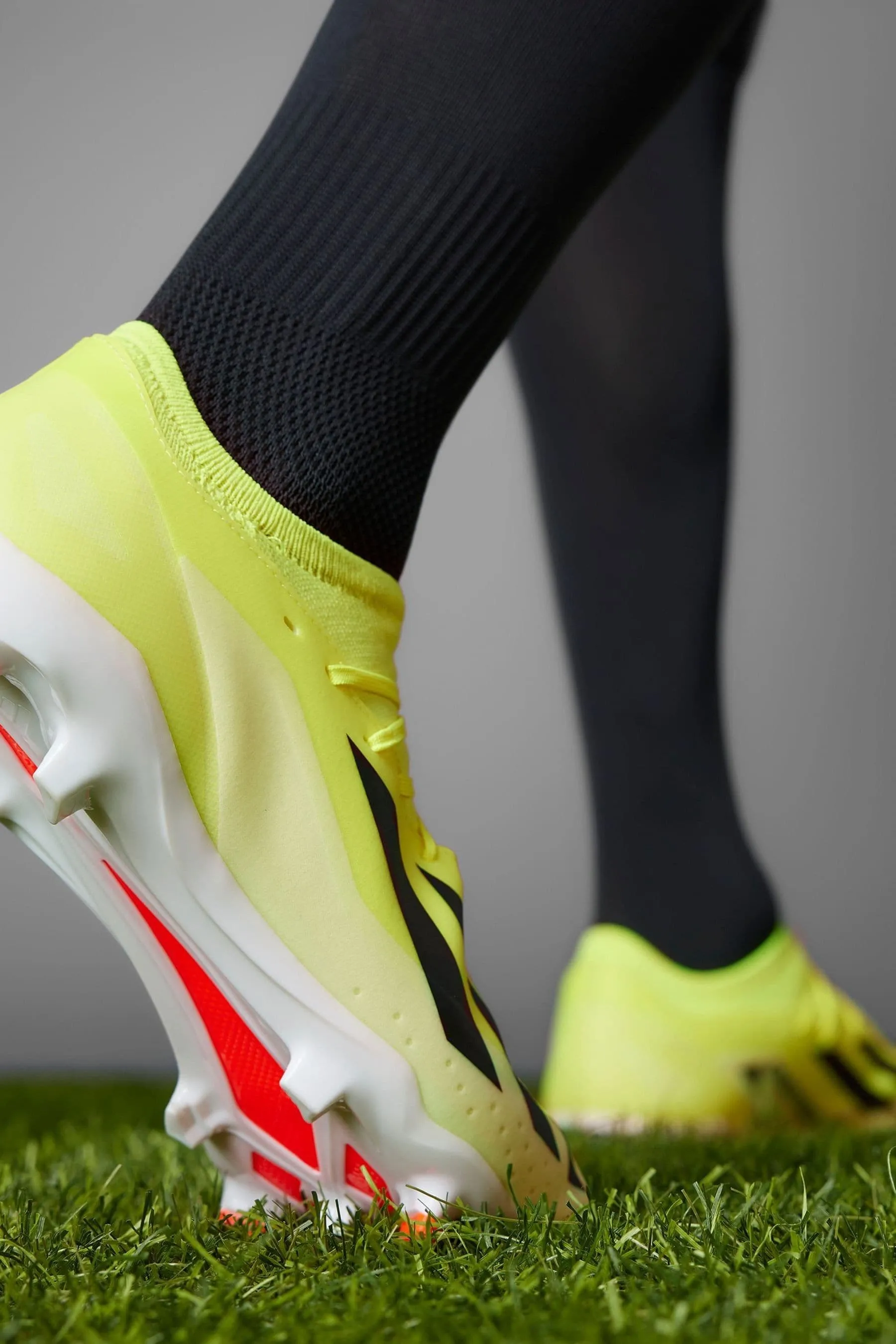 adidas Football X Crazyfast League - Stivali per adulti per terreni duri