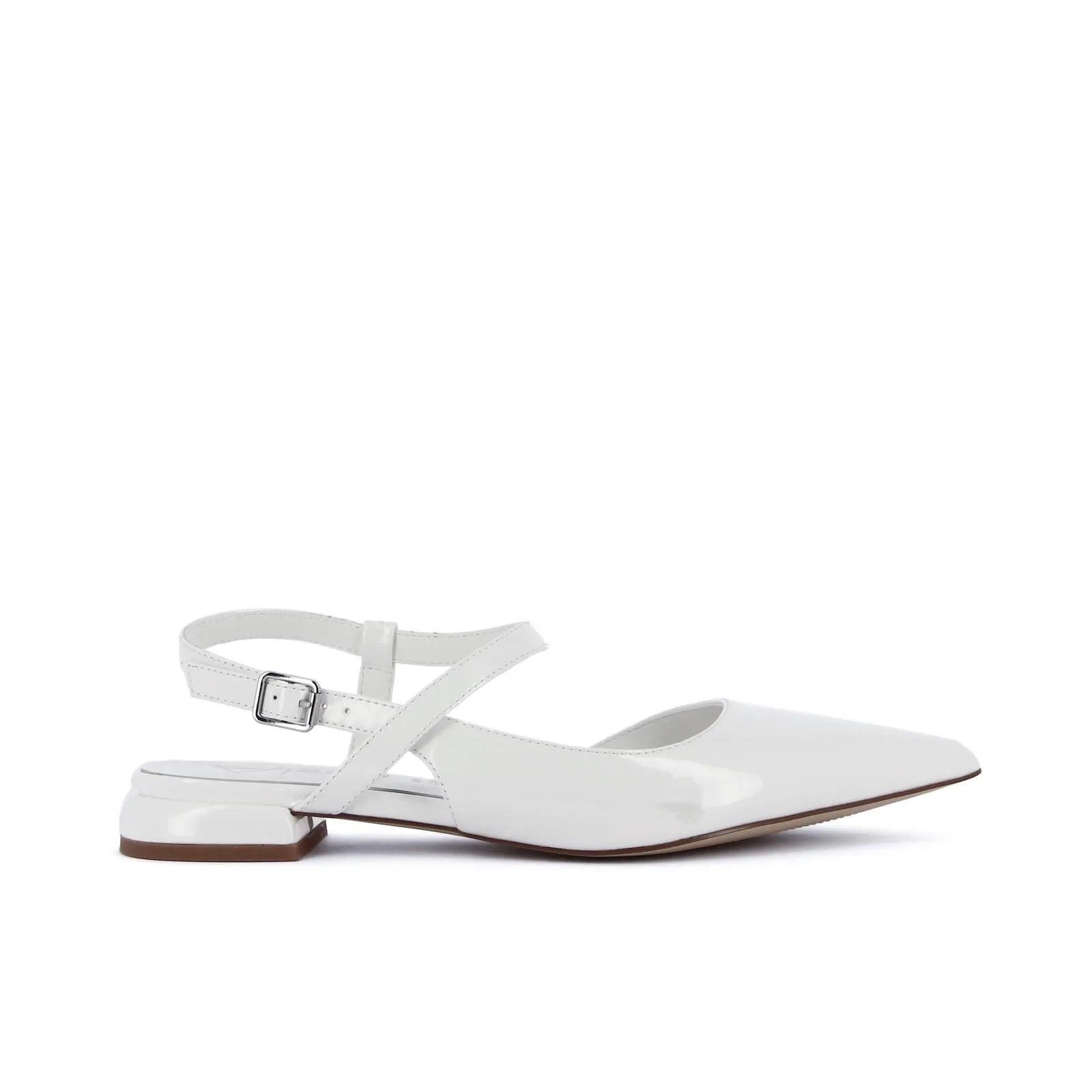 Ballerine bianche lucide a punta con tacco basso e sling back