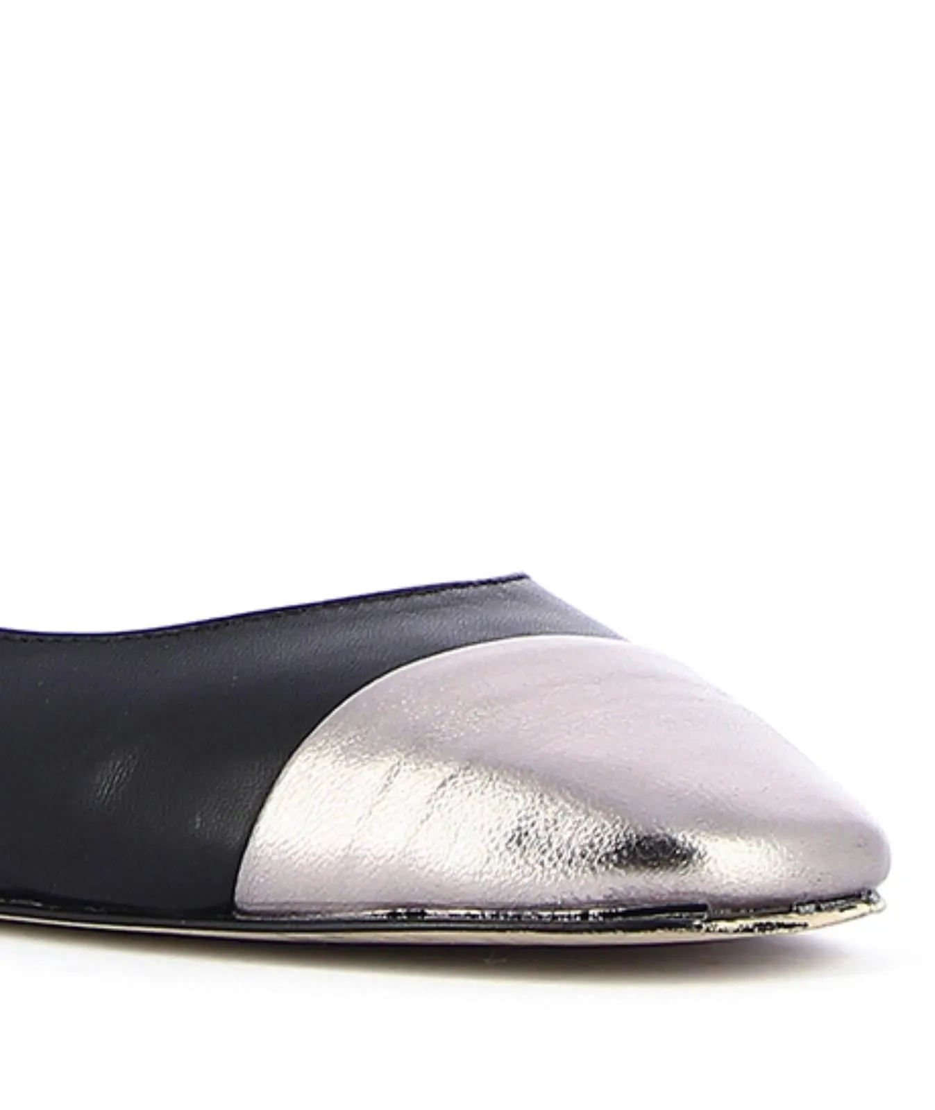 Ballerine nere in pelle con punta effetto laminato oro
