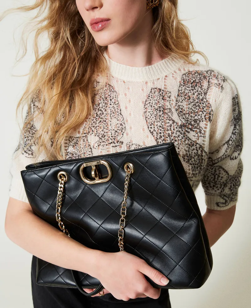 Borsa shopper con chiusura Oval T