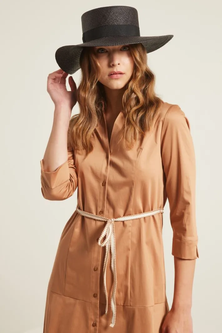 Cappello con catenella
