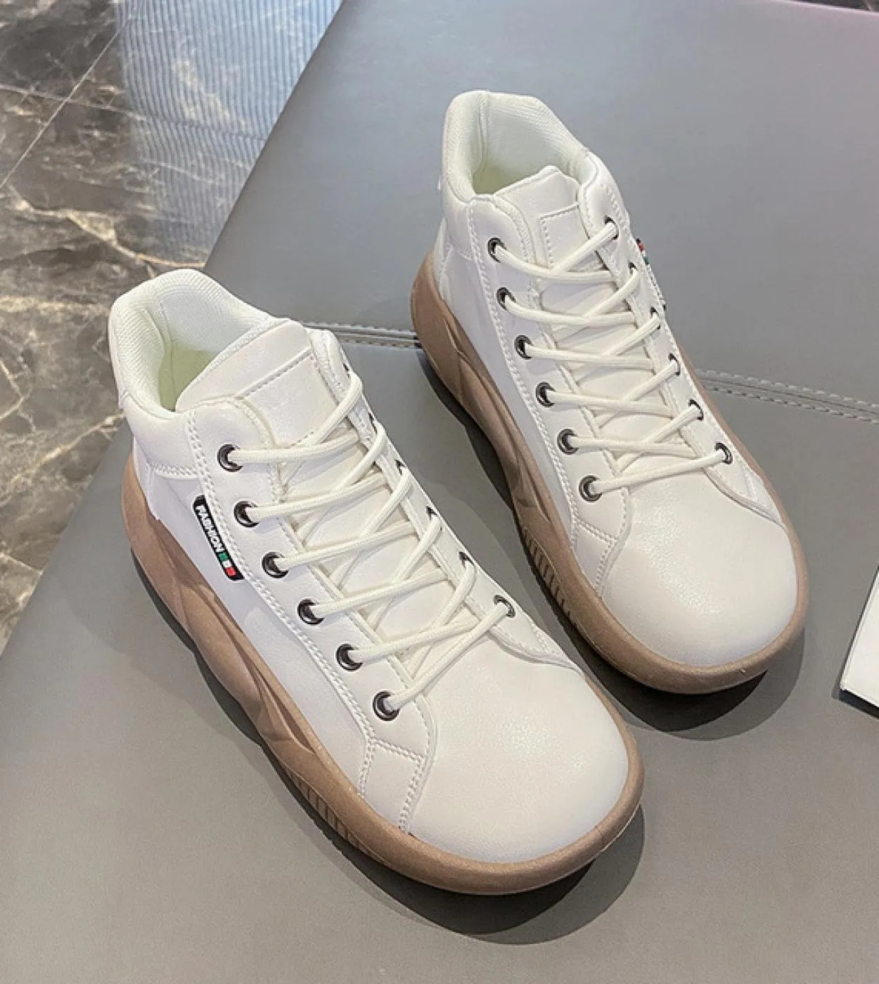 Comemore Platform Shoes Women Warm Plush Snow Boots Retro Winter Casual Lace Up Sneakers Cotton Booties Woman Winter 202