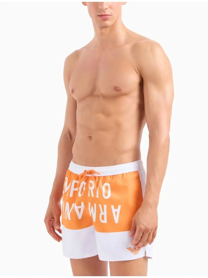 Costume con logo