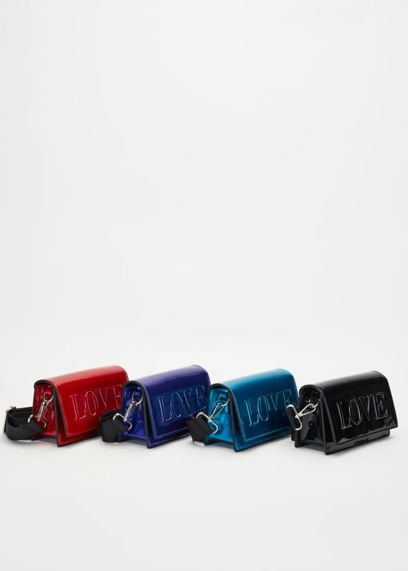 Crossbody con lettering