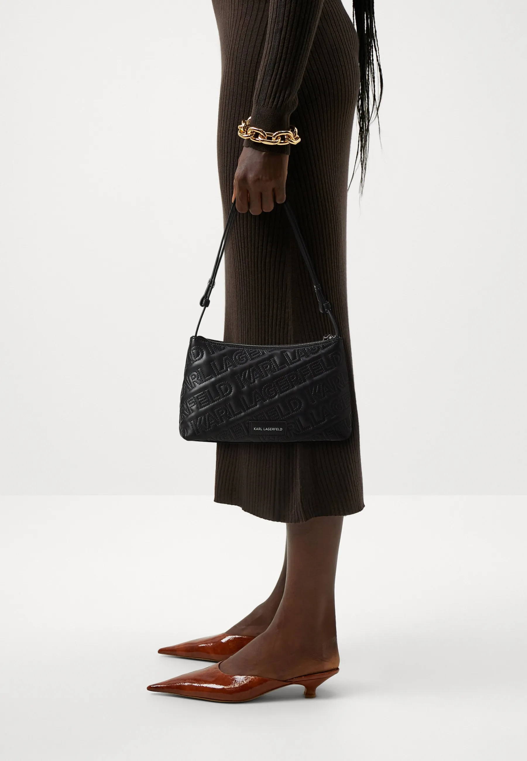 ESSENTIAL KUILT SHOULDERBAG - Borsa a mano