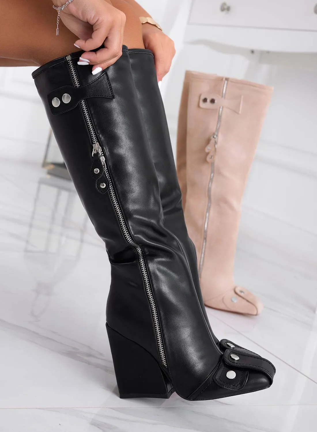 KINSLEY - Stivali neri Alexoo con finta zip laterale