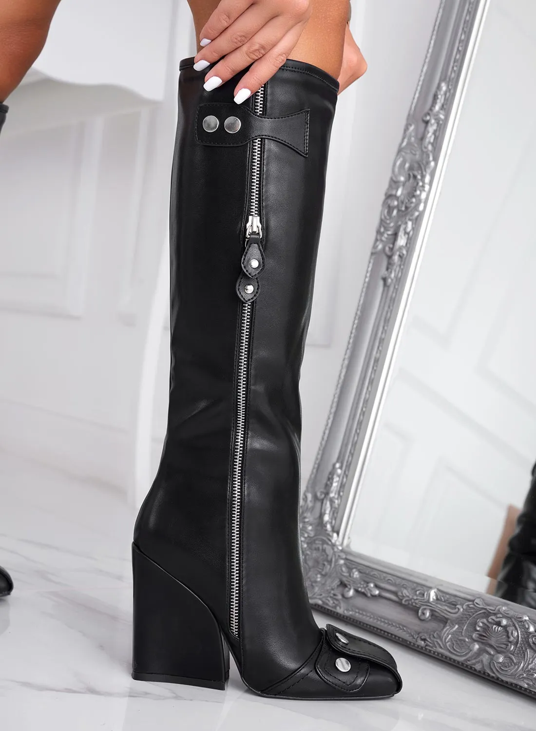 KINSLEY - Stivali neri Alexoo con finta zip laterale