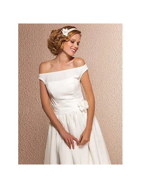 MAXINE - Abito da Sposa con scollo a barca e lunghezza al ginocchio in georgette