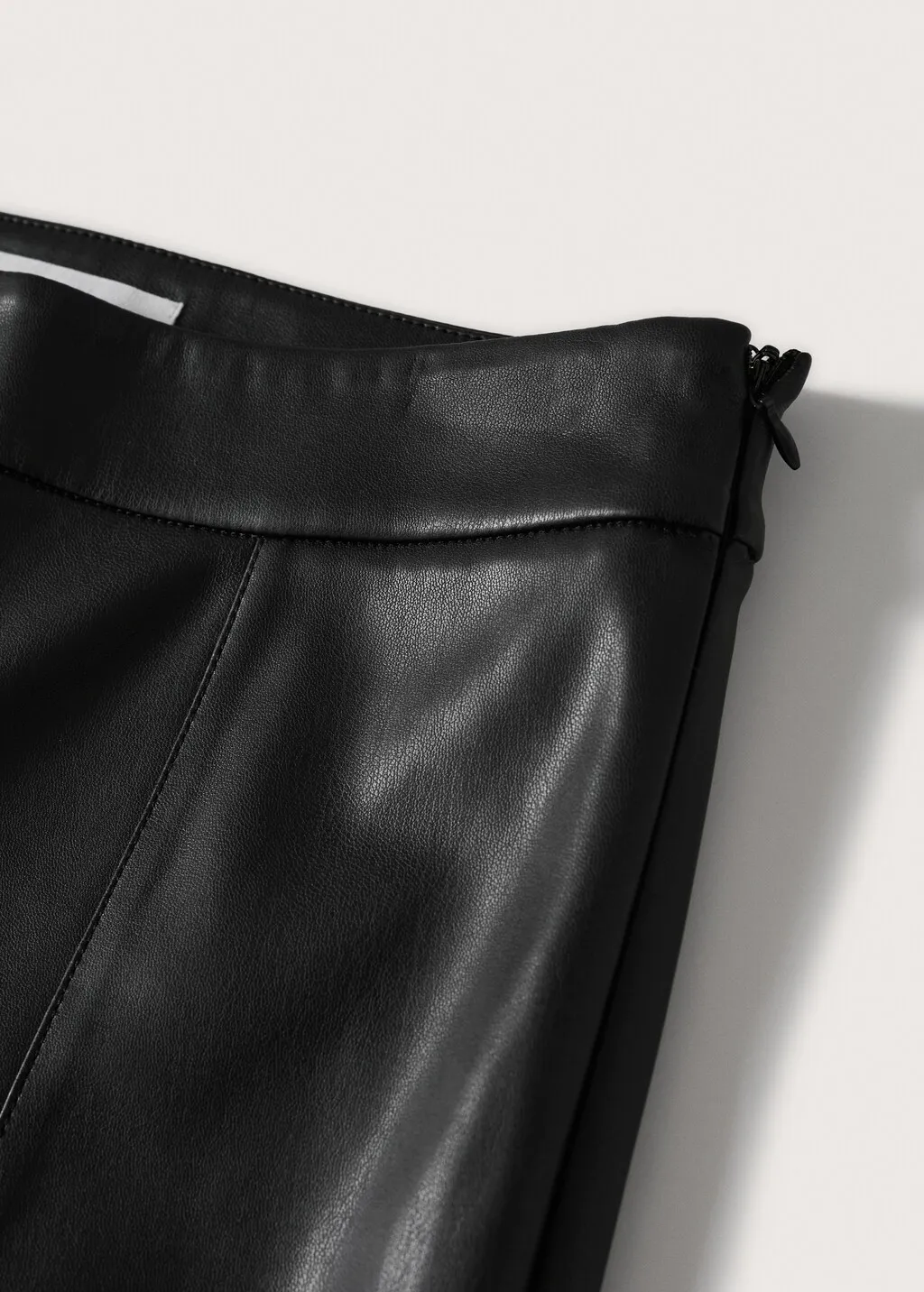 Pantaloni diritti similpelle