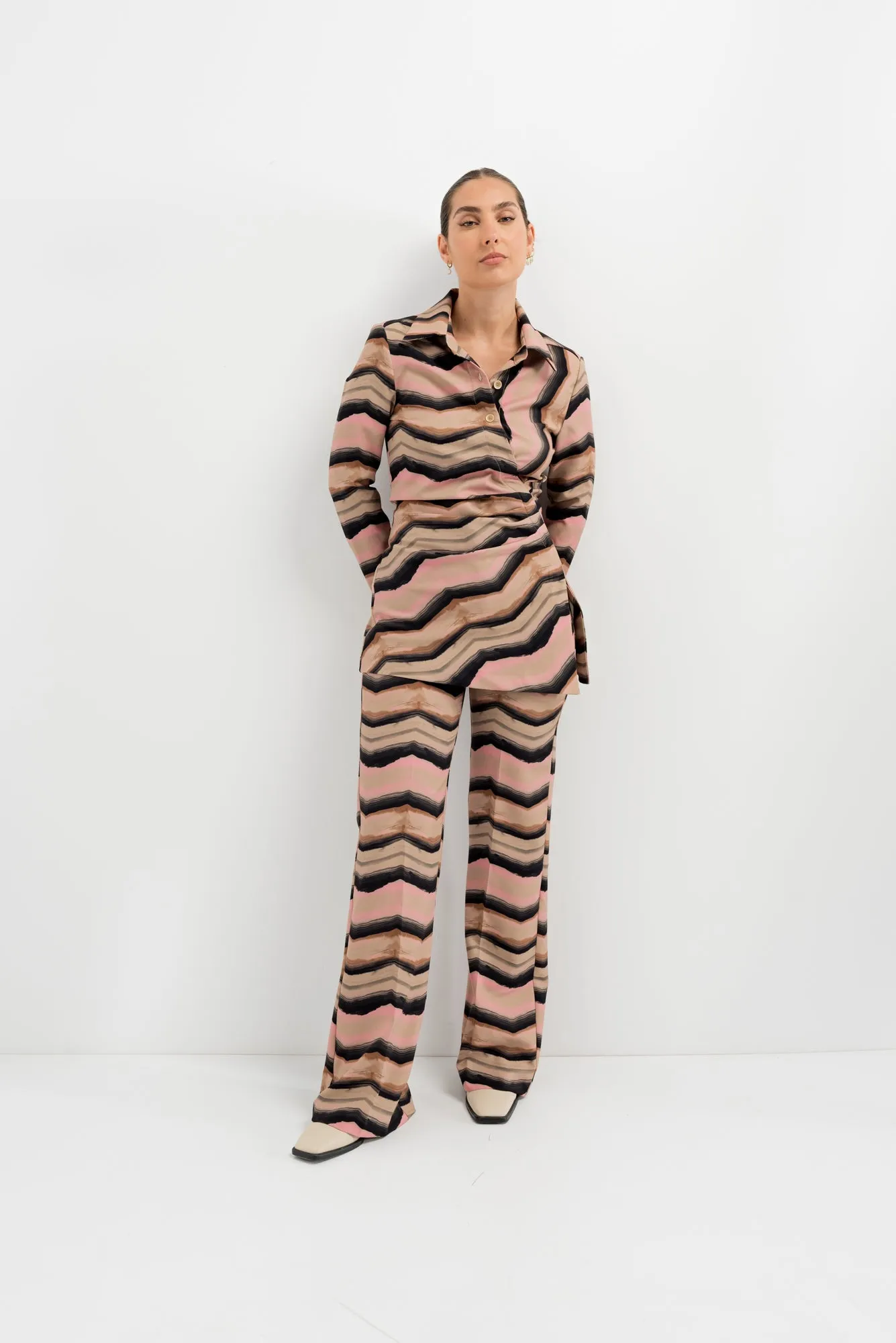 Pantalón flare estampado