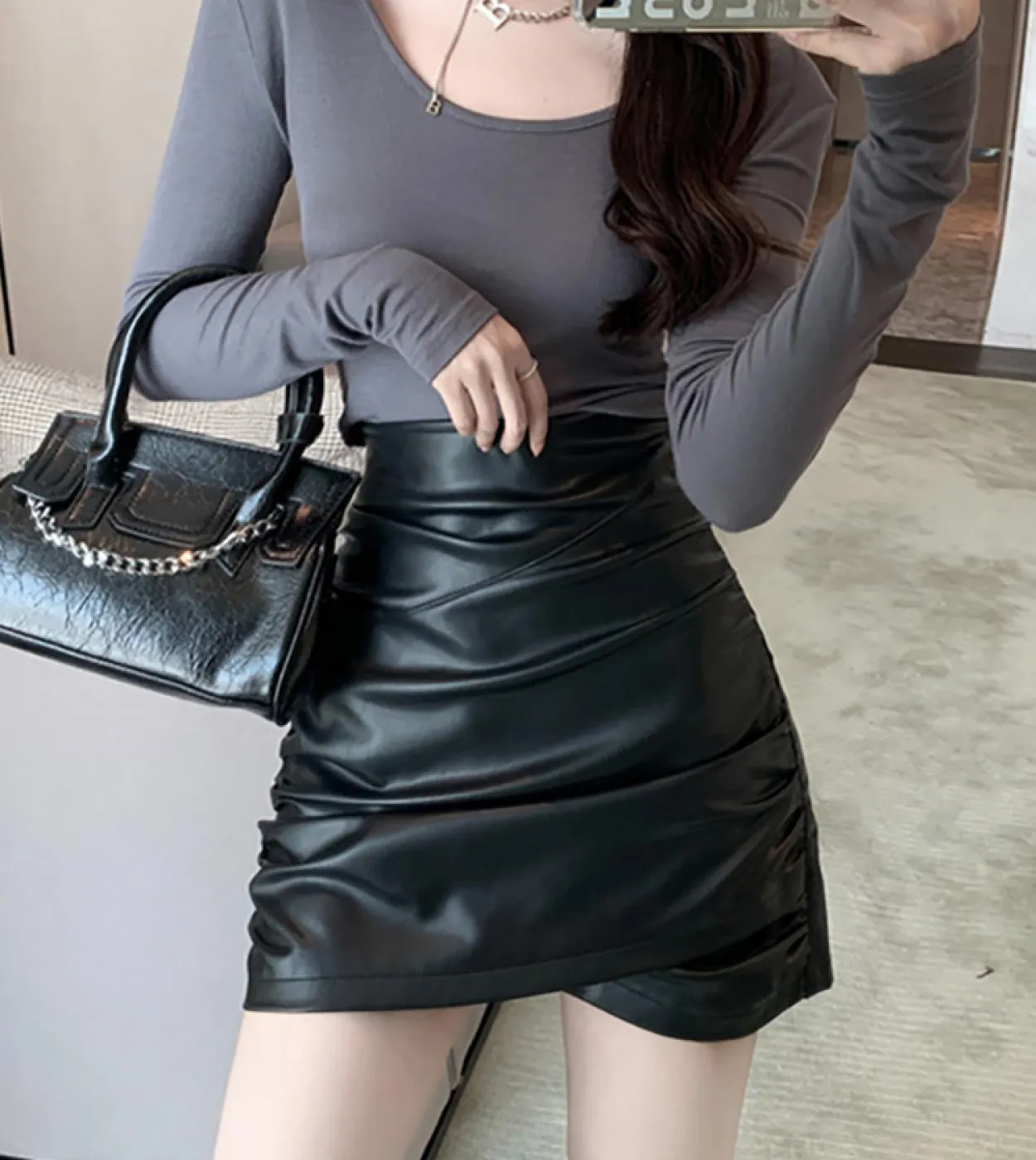 Pu Black Folds Matita Donna Gonna Gothic Solid 2023 New Streetwear Minigonne in pelle marrone a vita alta Fashion