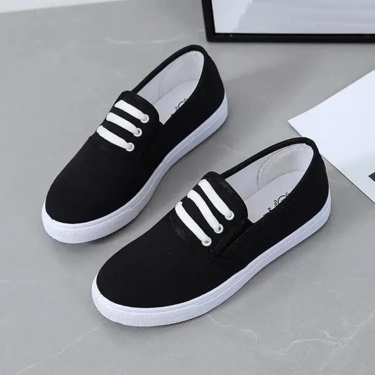 Scarpe basse slip on in tela da donna Mocassino nero da donna Sneakers da donna nere Scarpe casual Ballerine Tela antiscivolo On