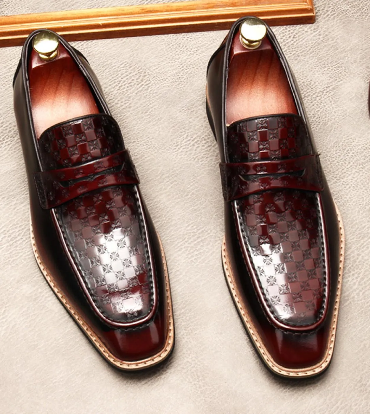Scarpe in pelle italiana da uomo marrone scuro Scarpe eleganti in pelle marrone da uomo stile italiano
