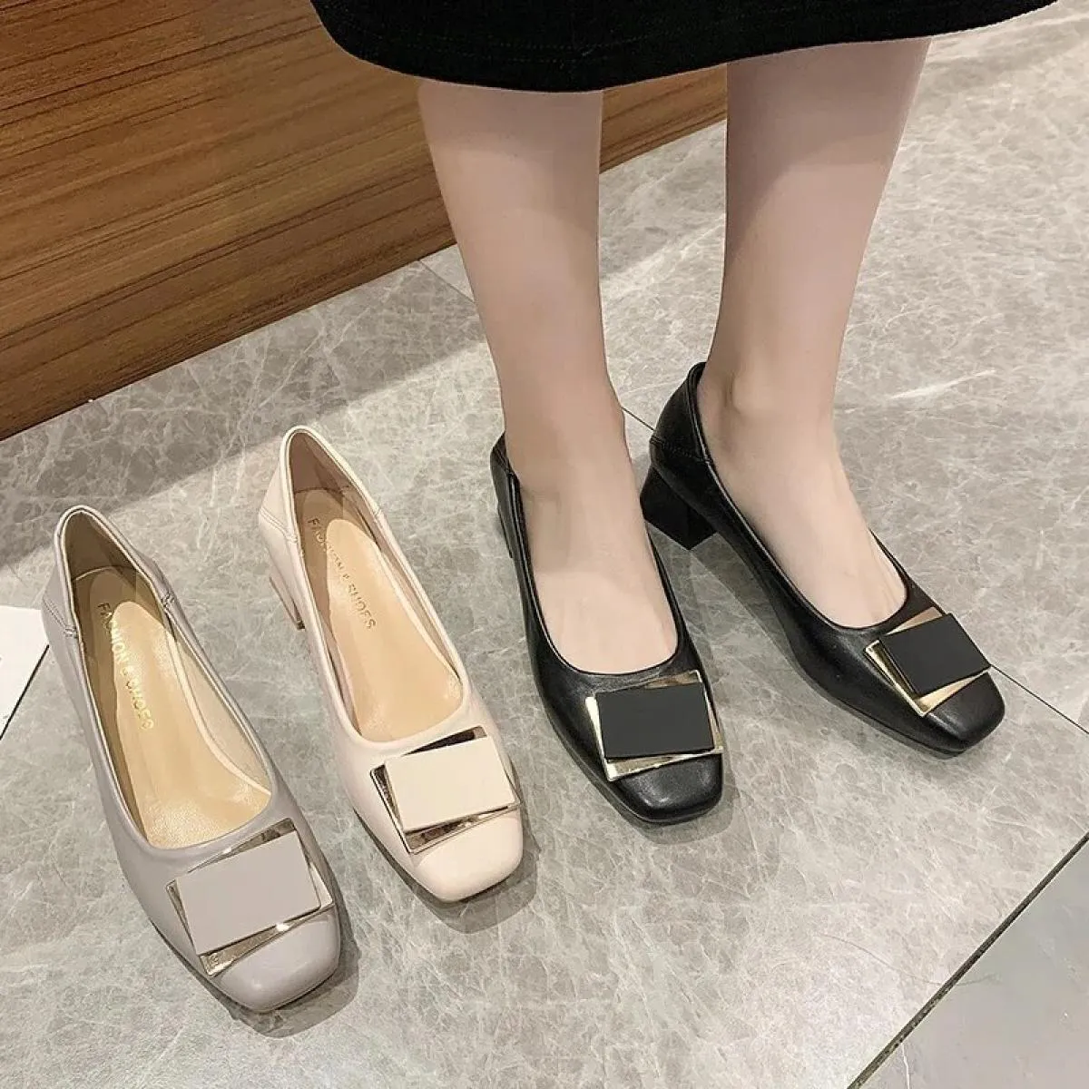 Tacchi bassi Bocca superficiale Scarpe casual da donna Ballerine femminili Slip On Punta quadrata Abito in vera pelle Slip On su