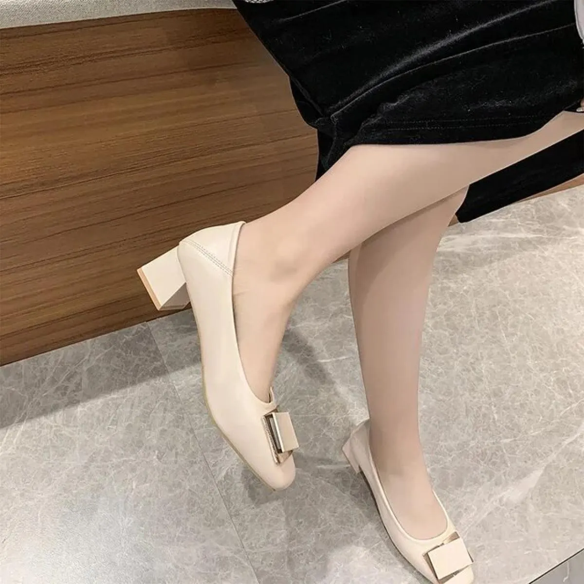 Tacchi bassi Bocca superficiale Scarpe casual da donna Ballerine femminili Slip On Punta quadrata Abito in vera pelle Slip On su