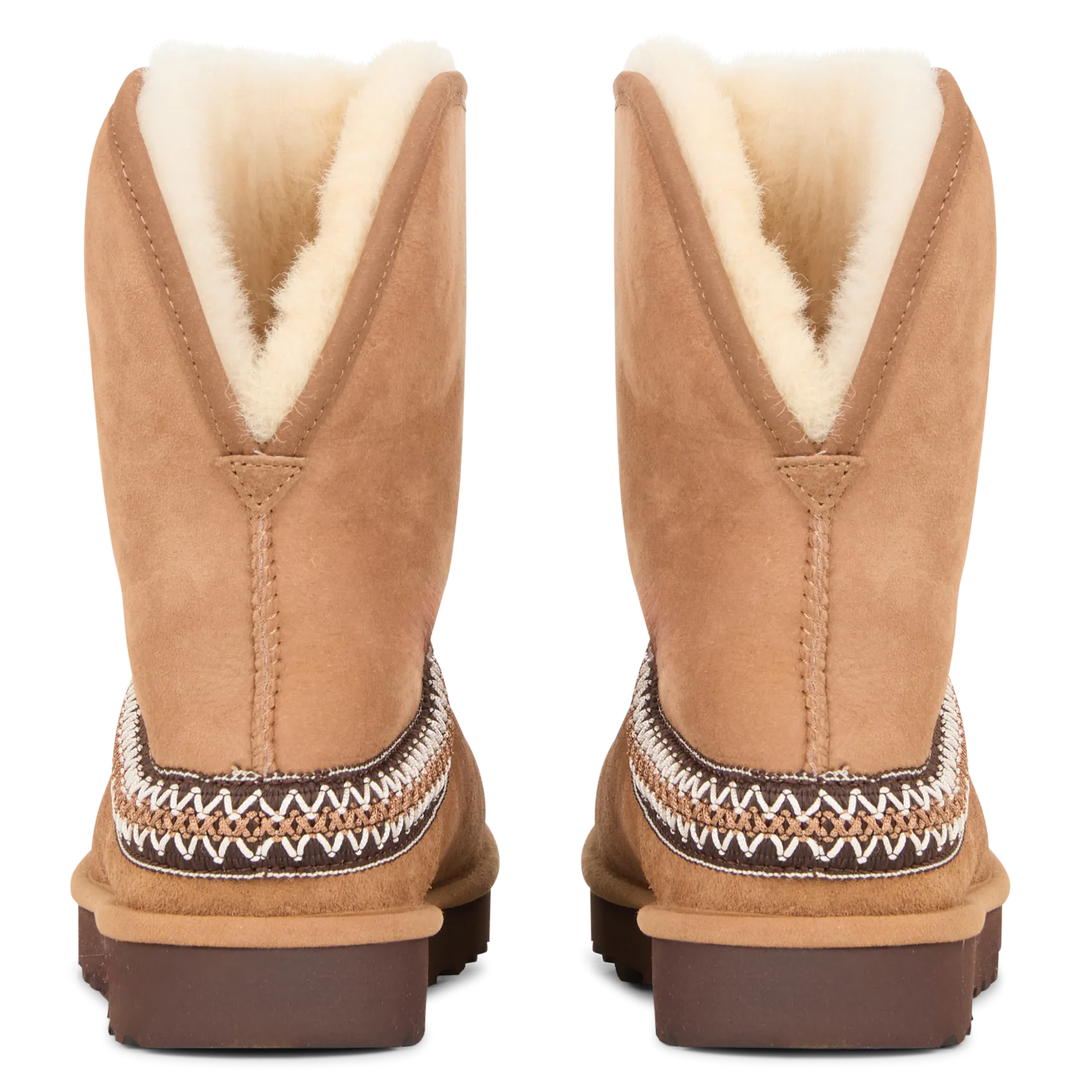  UGG   CLASSIC SHORT CRESCENT - Stivali in camoscio di fibre riciclate | Marrone